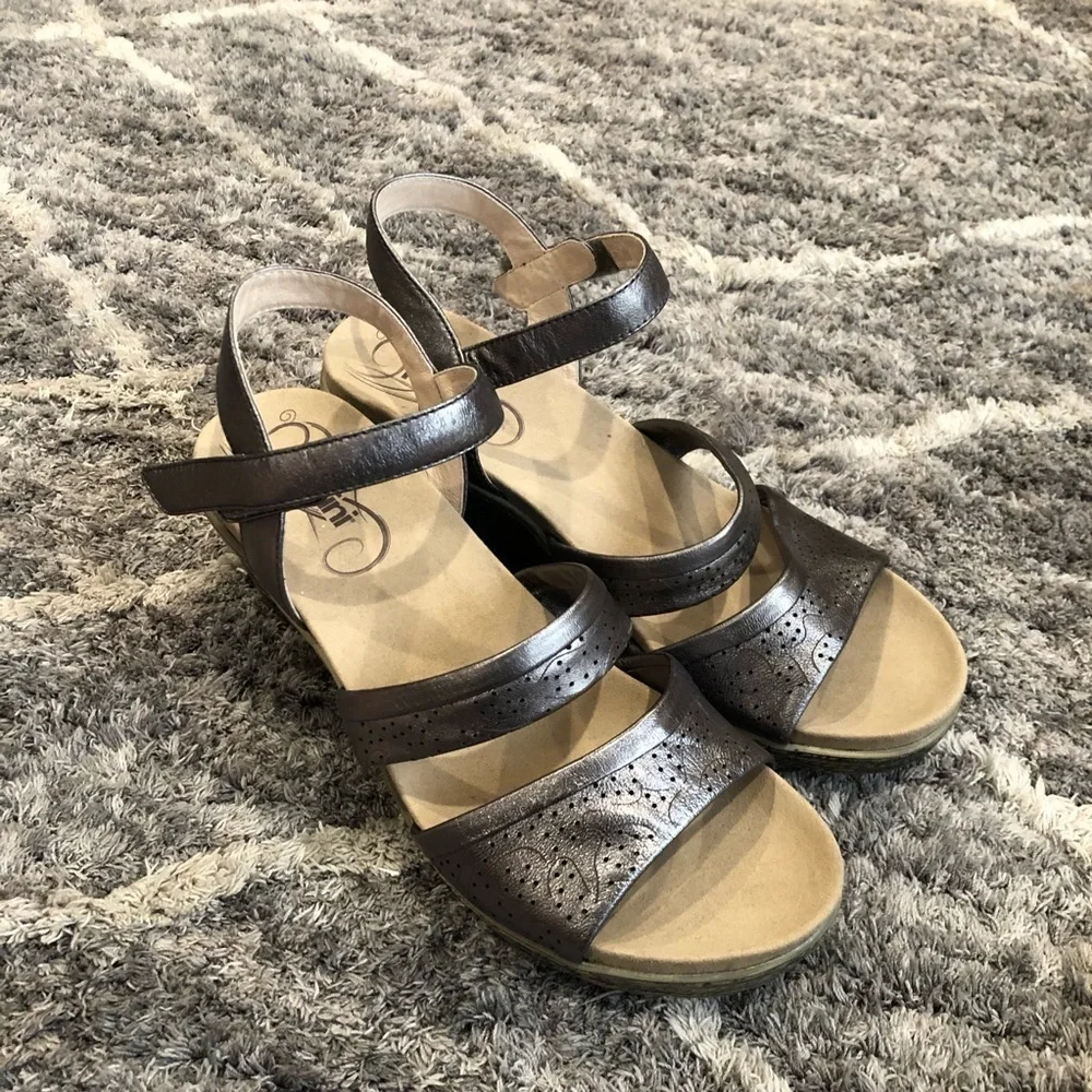 Umberto Raffini‎ oceanic Wedge sandals size 41 Metallic Silver Open Toe Leather